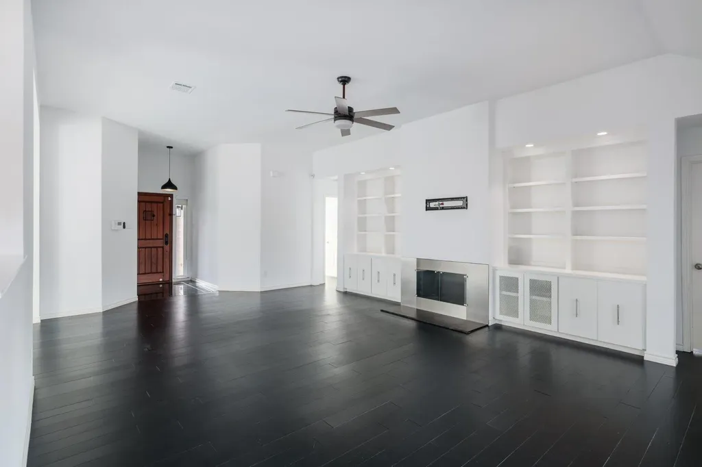 6901 Breezy Pass Austin TX 78749