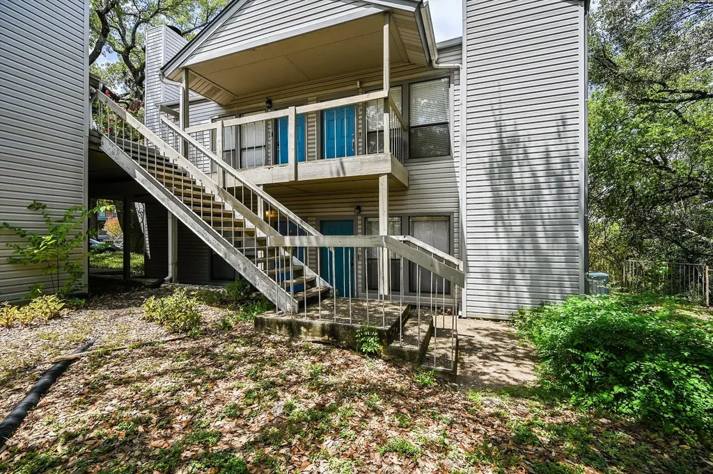 802 S 1st Street Austin TX 78704