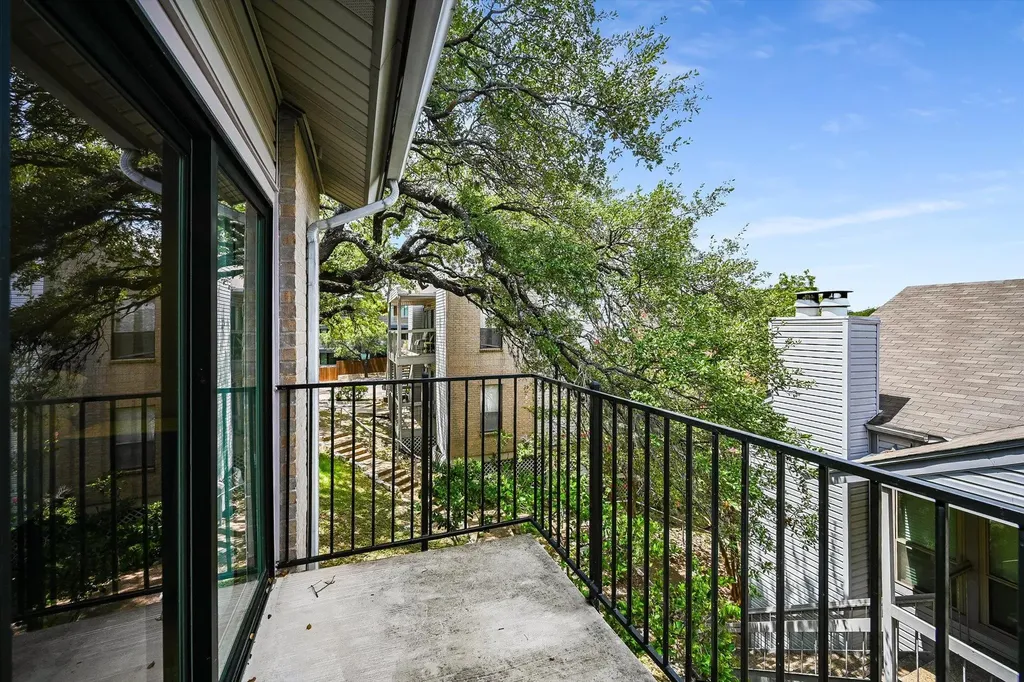 802 S 1st Street Austin TX 78704