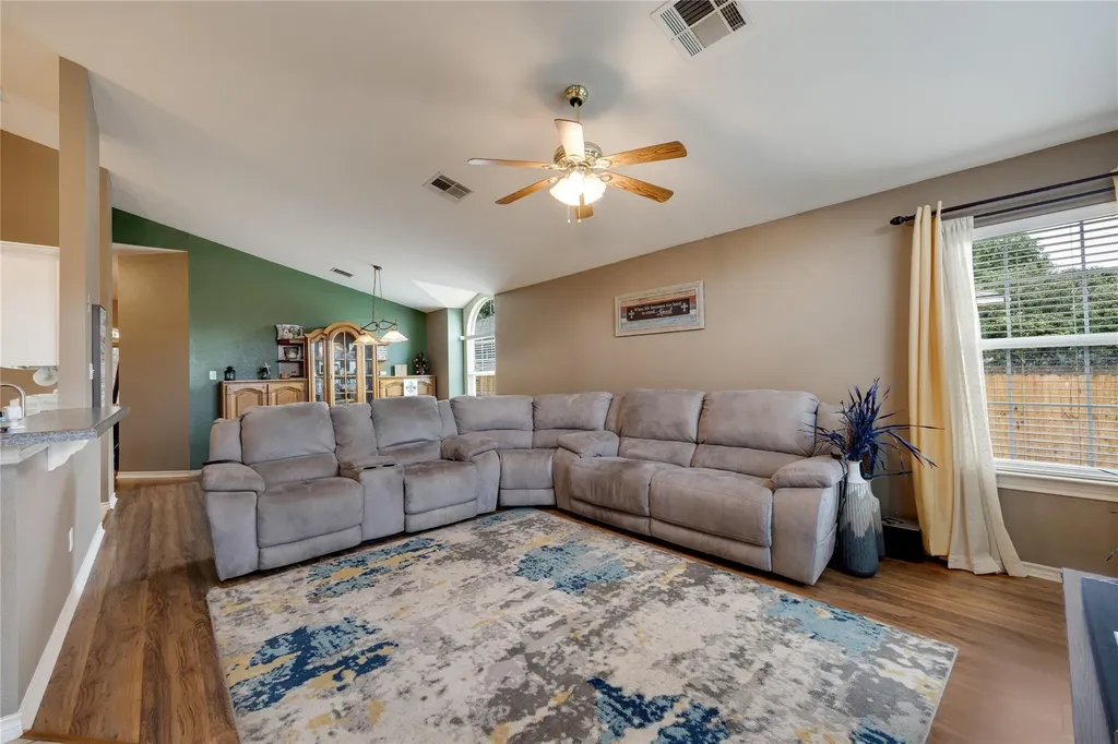 3407 Sandy Koufax Lane Round Rock TX 78665