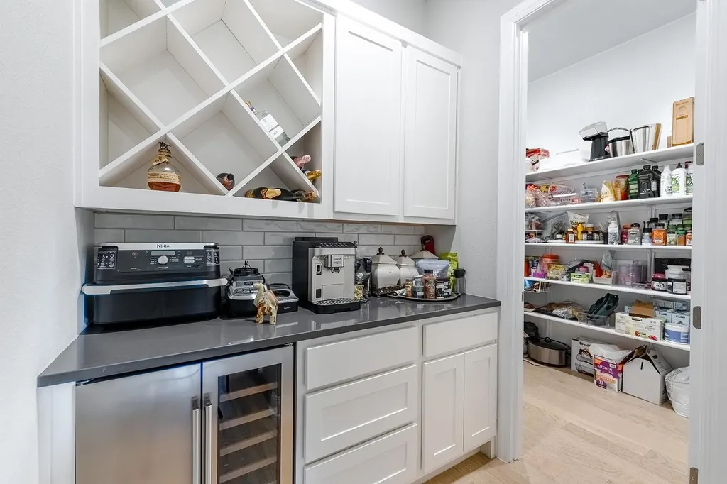 7505 Becasseau Drive Austin TX 78738