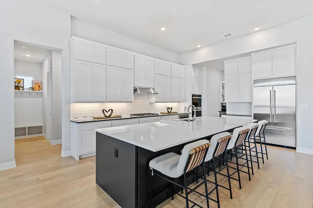 7505 Becasseau Drive Austin TX 78738