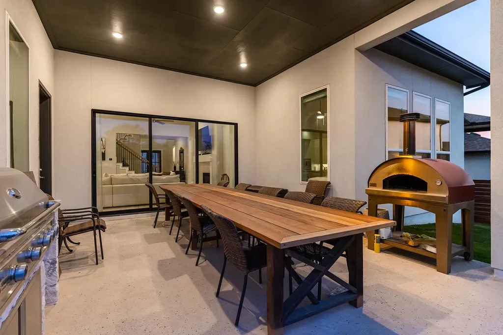 7505 Becasseau Drive Austin TX 78738