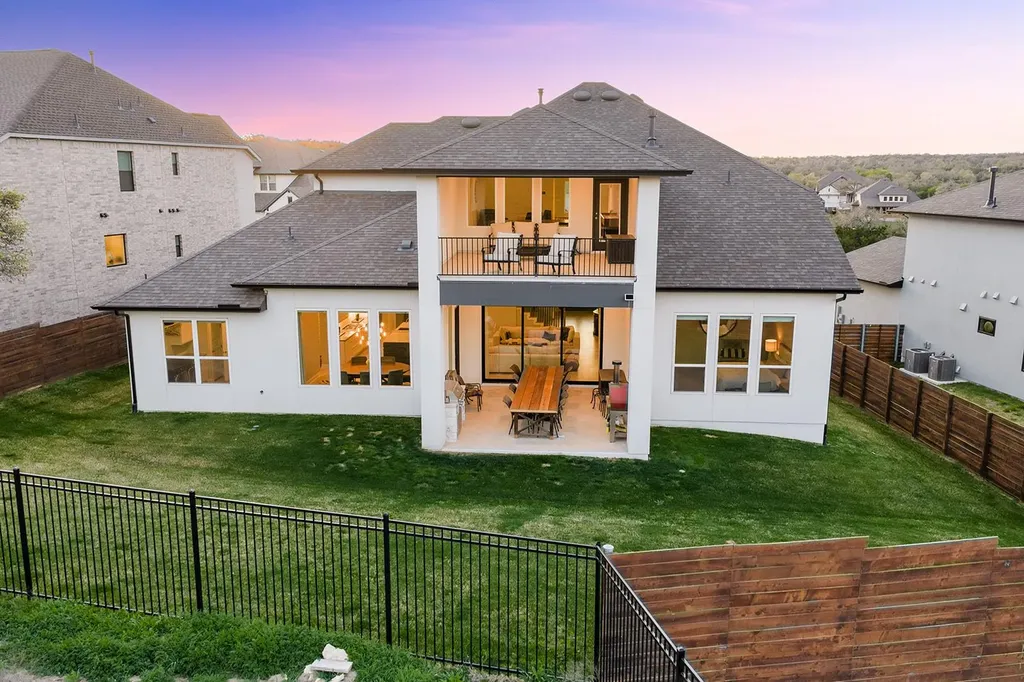 7505 Becasseau Drive Austin TX 78738