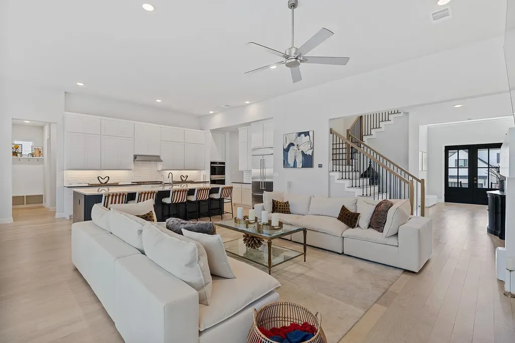 7505 Becasseau Drive Austin TX 78738
