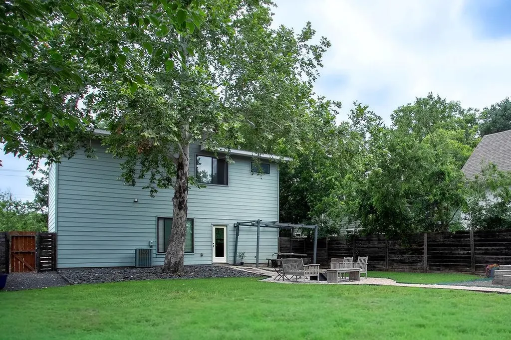 4405 Banister Lane Austin TX 78745