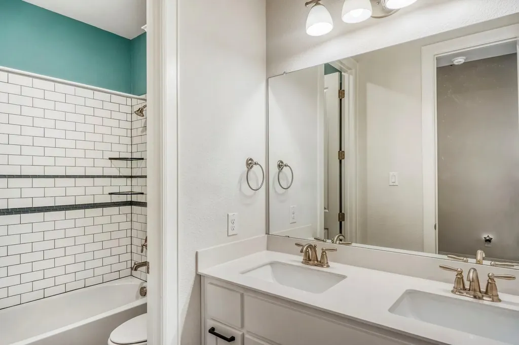 1401 Calago Cove Leander TX 78641