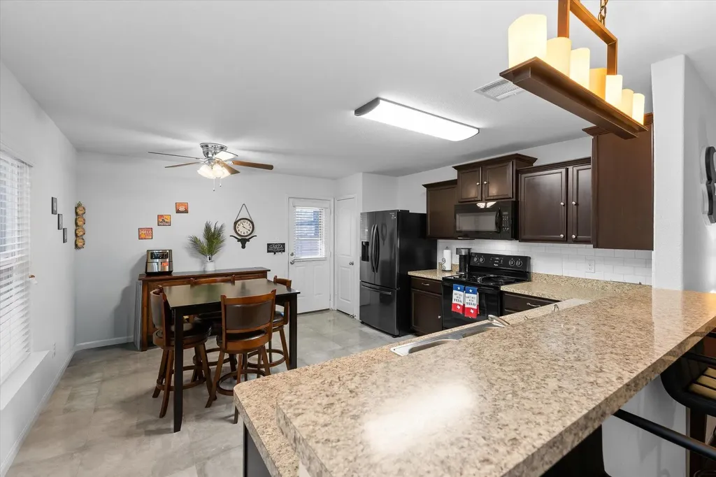 1533 Breanna Lane Kyle TX 78640