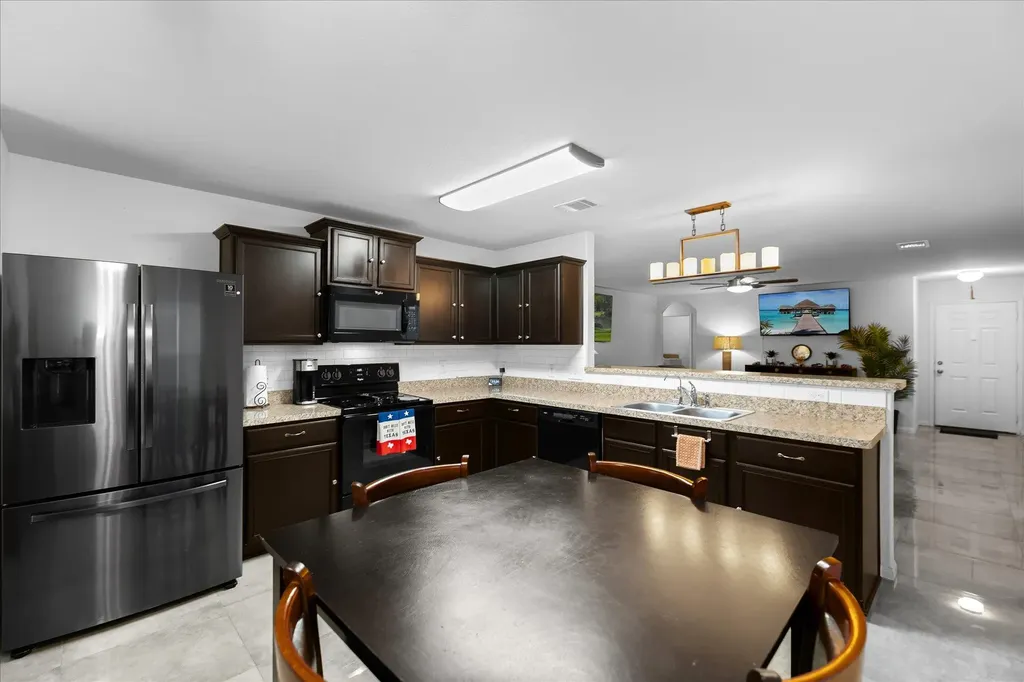 1533 Breanna Lane Kyle TX 78640
