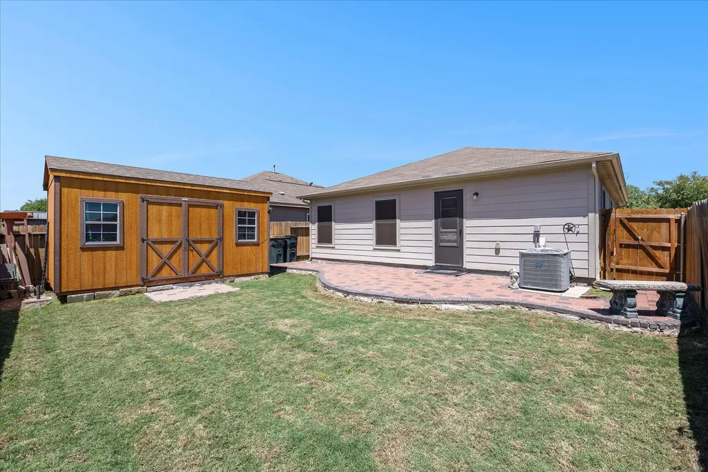 1533 Breanna Lane Kyle TX 78640