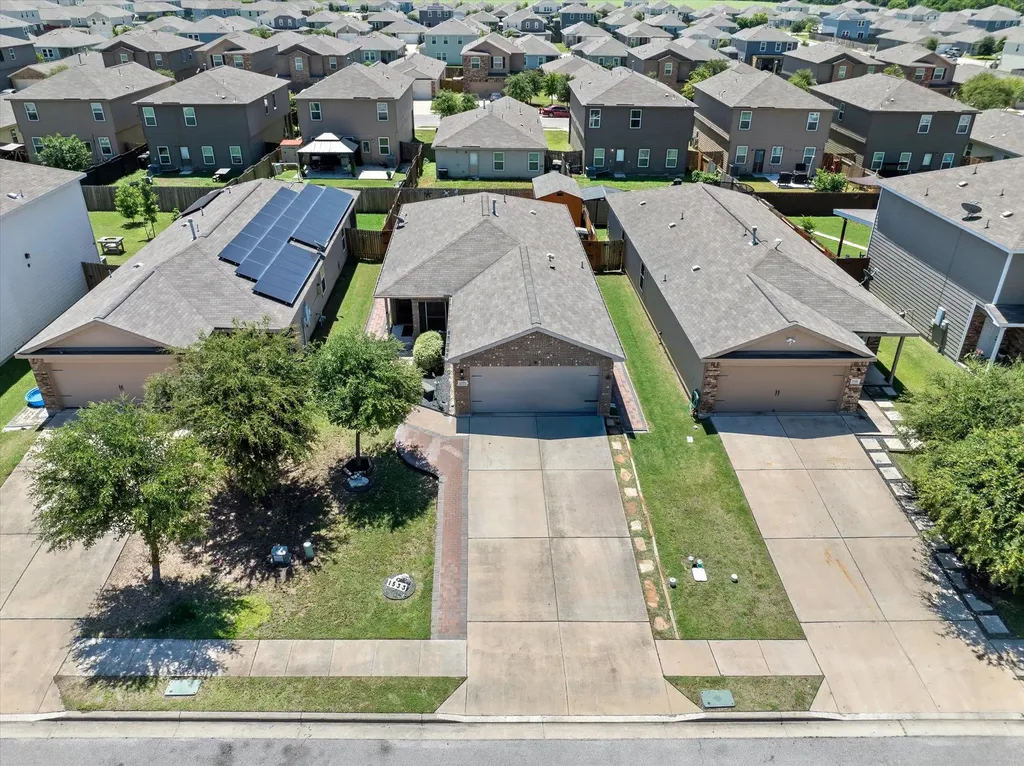 1533 Breanna Lane Kyle TX 78640