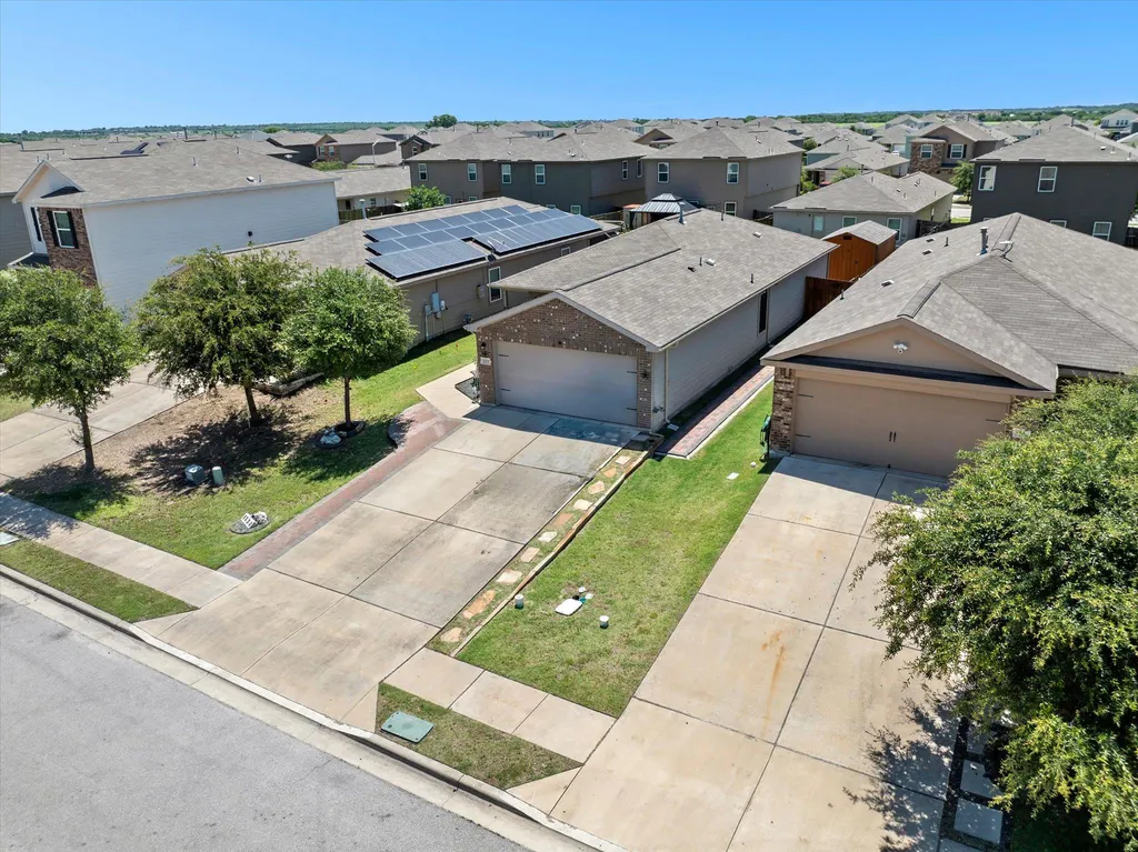 1533 Breanna Lane Kyle TX 78640