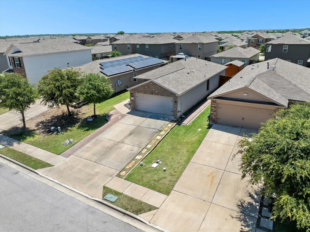 1533 Breanna Lane Kyle TX 78640