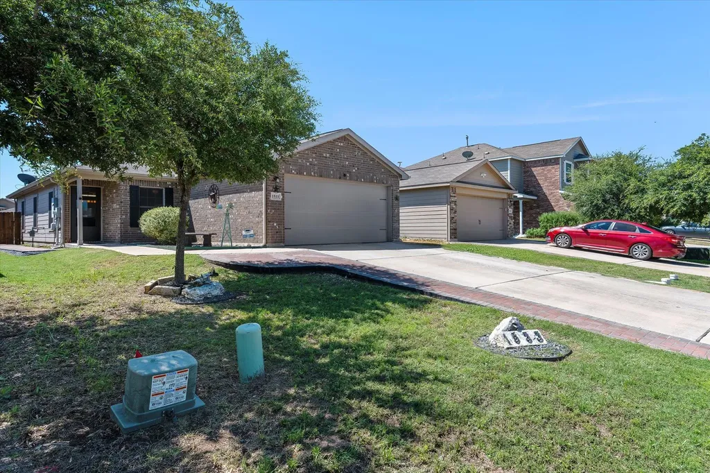 1533 Breanna Lane Kyle TX 78640