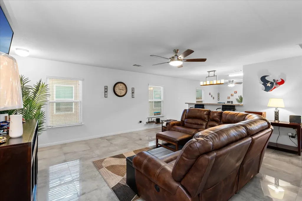 1533 Breanna Lane Kyle TX 78640