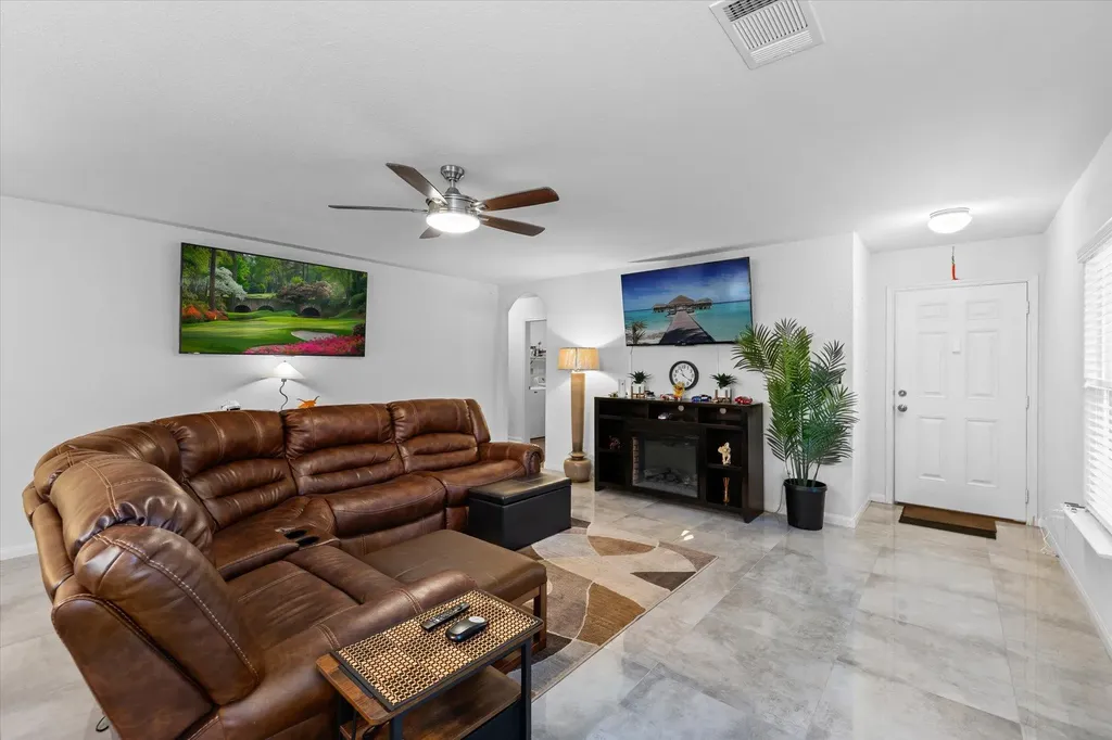 1533 Breanna Lane Kyle TX 78640