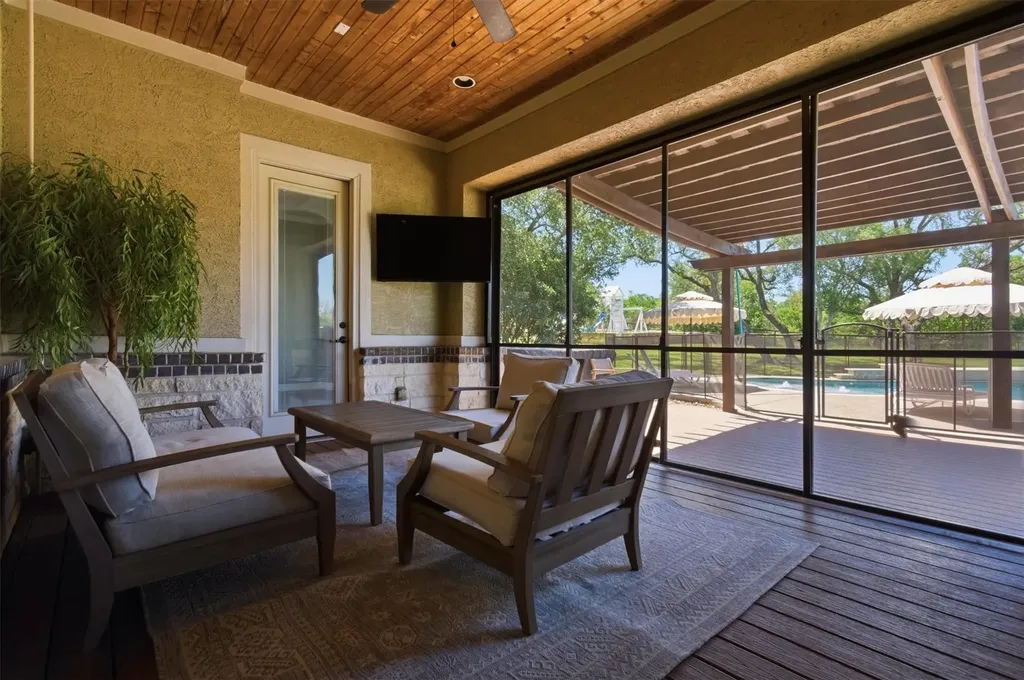 1106 Private Road 3702 San Antonio TX 78253