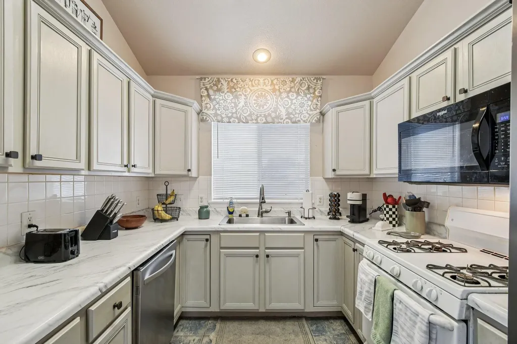 3308 Ross Cove Round Rock TX 78664