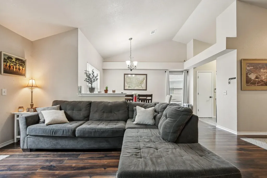 3308 Ross Cove Round Rock TX 78664