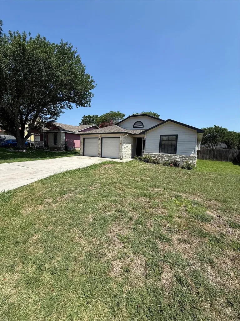 1100 E Logan Street Round Rock TX 78664