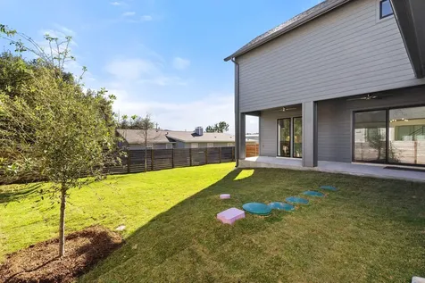 11009 Fourth Street Jonestown TX 78645