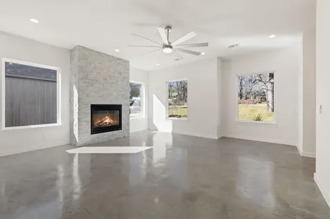 11009 Fourth Street Jonestown TX 78645