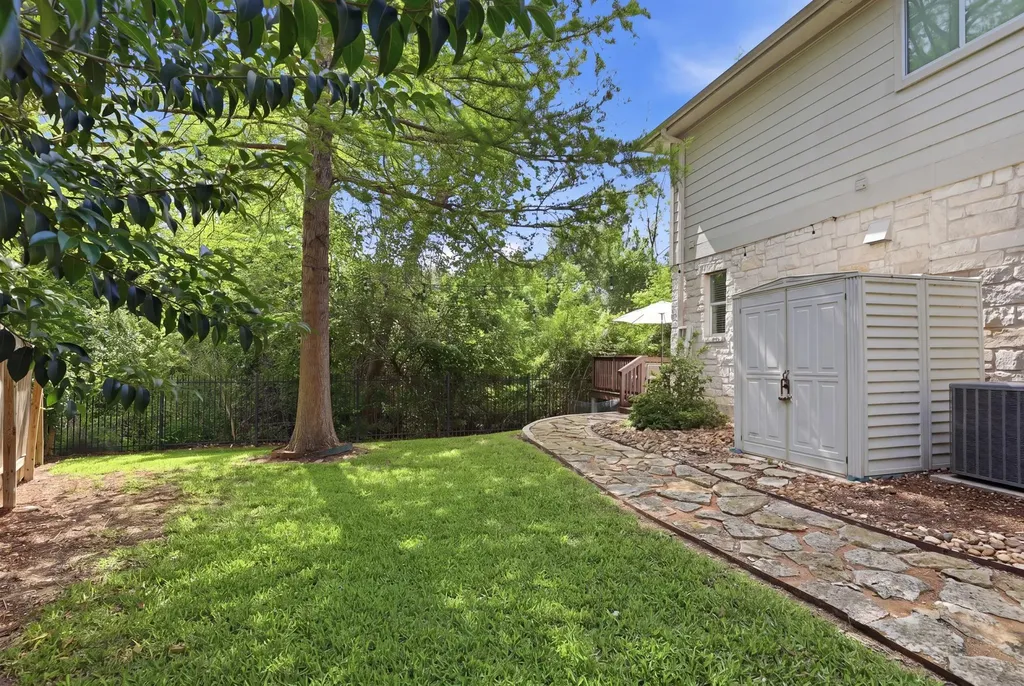 13625 Campesina Drive Austin TX 78727