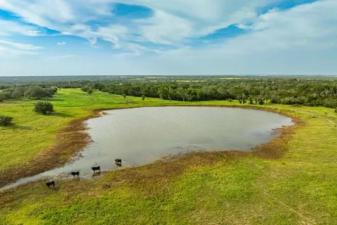 2055 County Road 284 Liberty Hill TX 78642