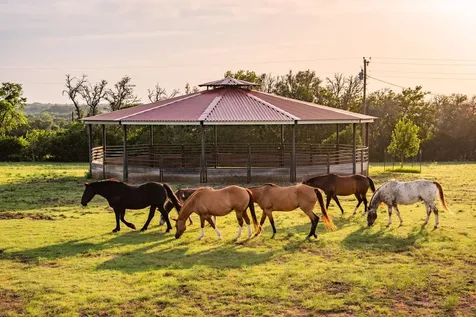 2055 County Road 284 Liberty Hill TX 78642