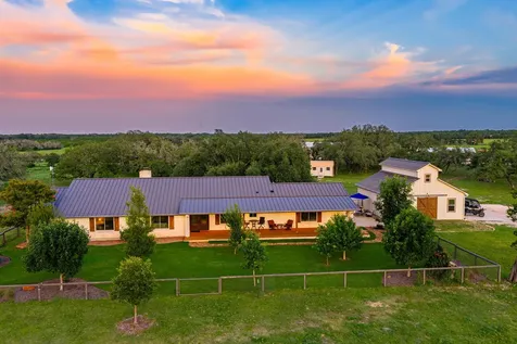 2055 County Road 284 Liberty Hill TX 78642
