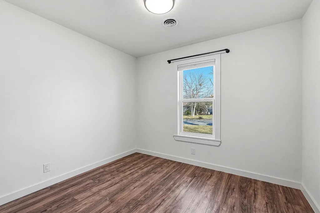 2612 Little John Lane Austin TX 78704