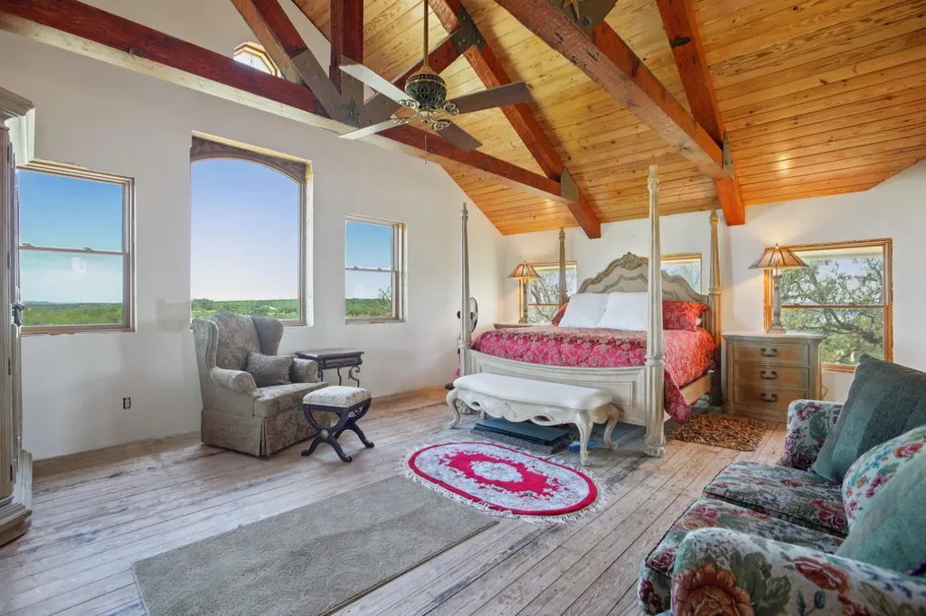 6401 Muleshoe Bend Trail Marble Falls TX 78654