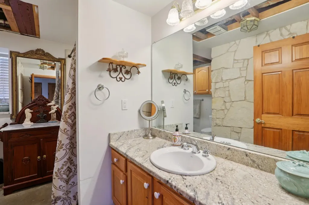 6401 Muleshoe Bend Trail Marble Falls TX 78654