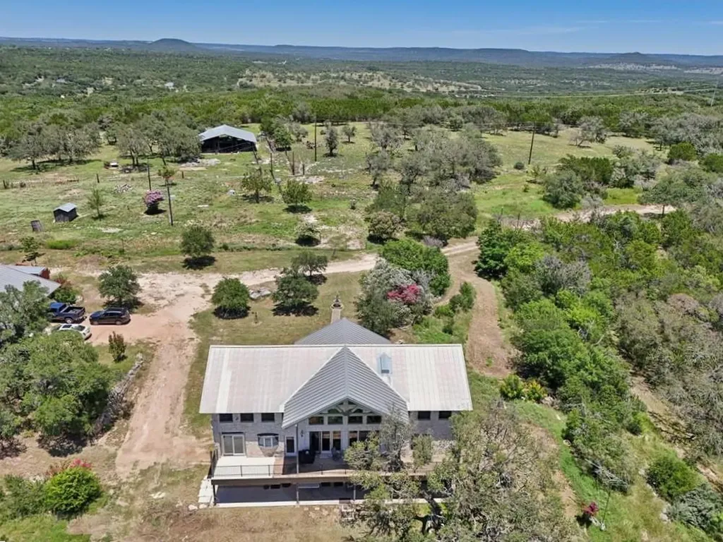 6401 Muleshoe Bend Trail Marble Falls TX 78654