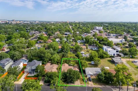 1706 Pennsylvania Avenue Austin TX 78702