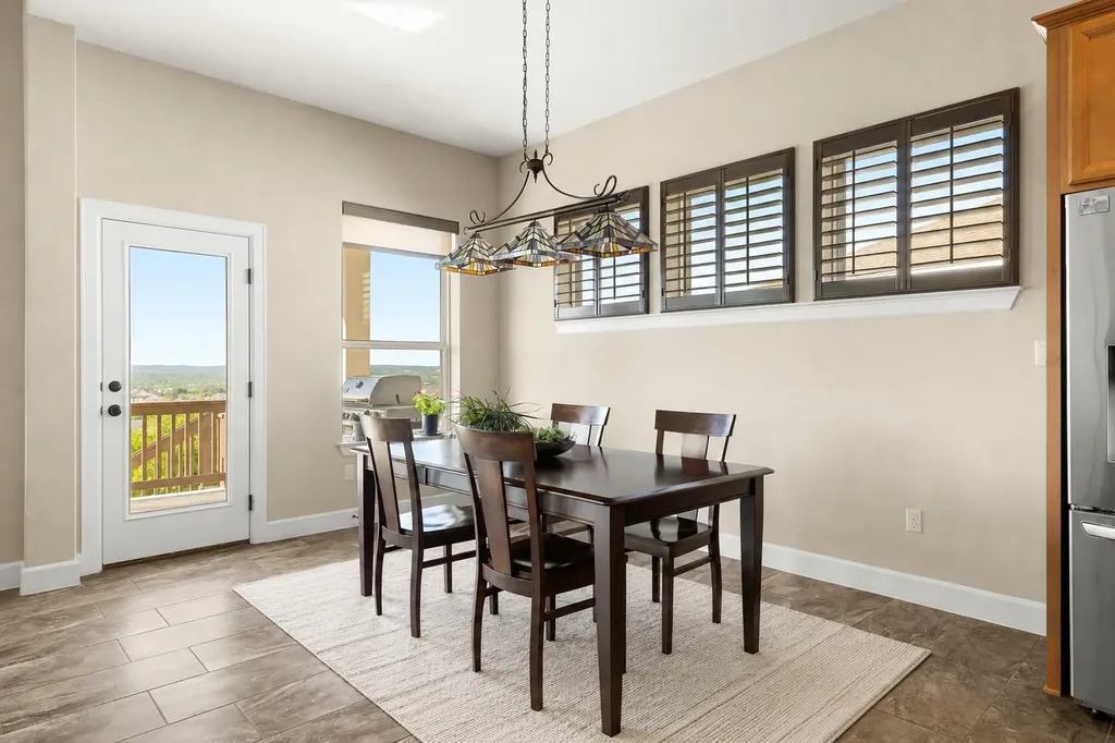 417 Dayridge Drive Dripping Springs TX 78620