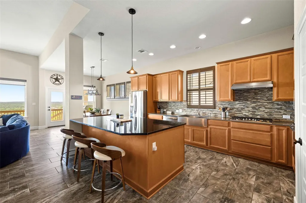 417 Dayridge Drive Dripping Springs TX 78620