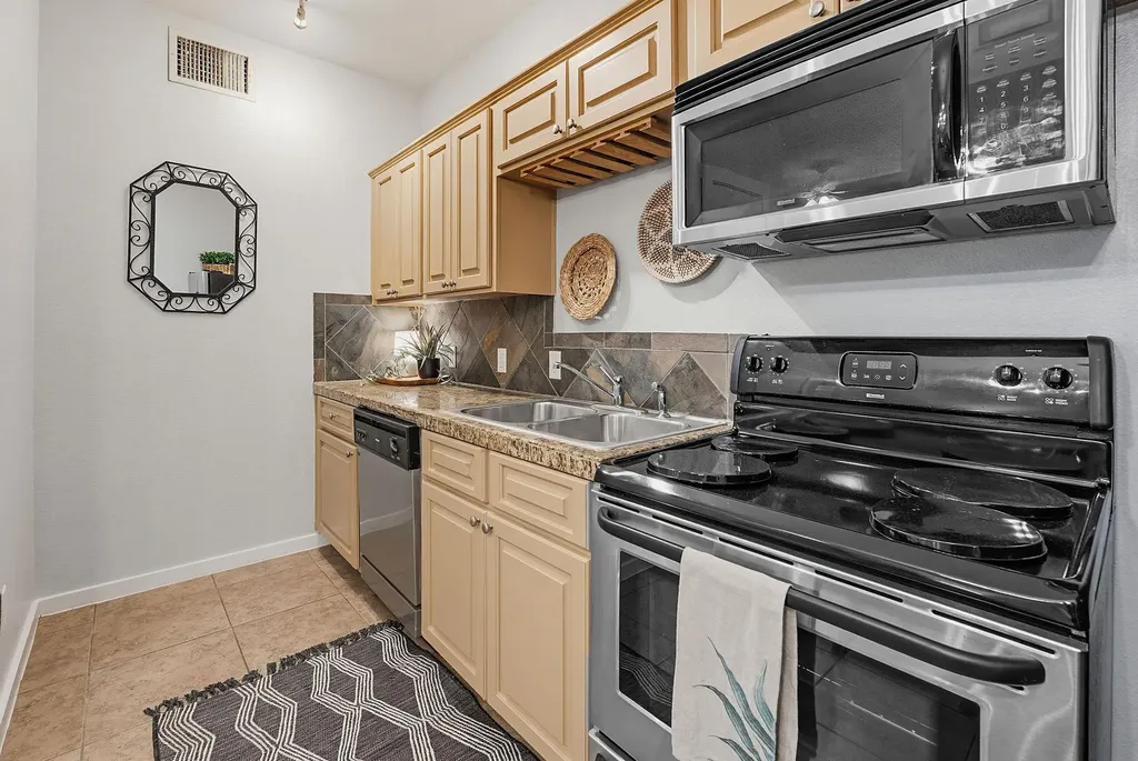 2106 Cullen Avenue Austin TX 78757