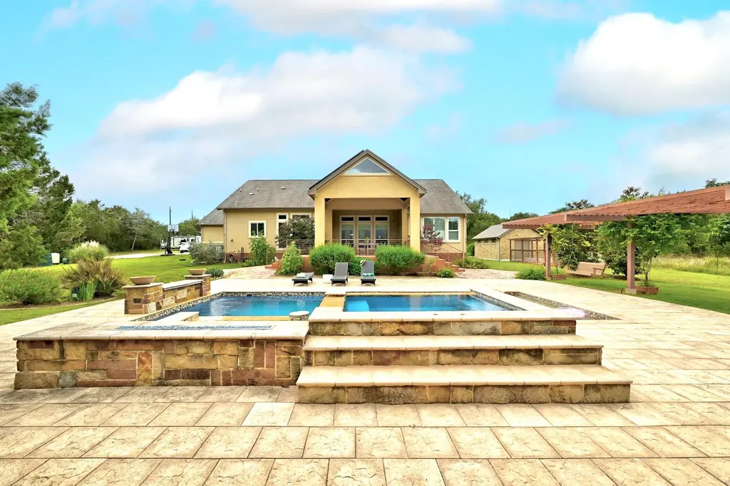 3 Long Creek Road Austin TX 78737