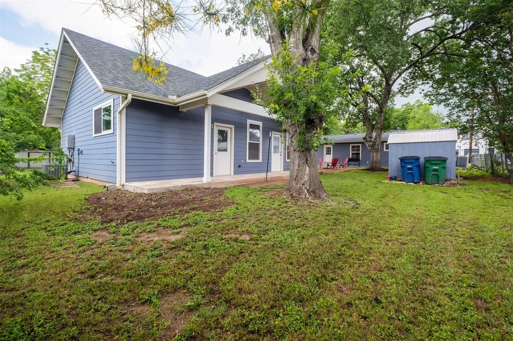 1905 W Saint Johns Avenue Austin TX 78757