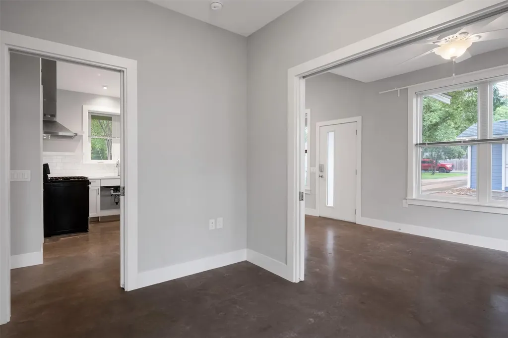 1905 W Saint Johns Avenue Austin TX 78757
