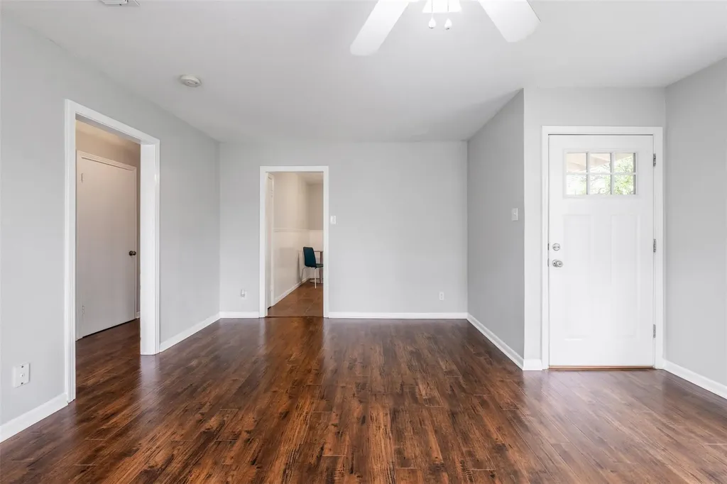 1905 W Saint Johns Avenue Austin TX 78757