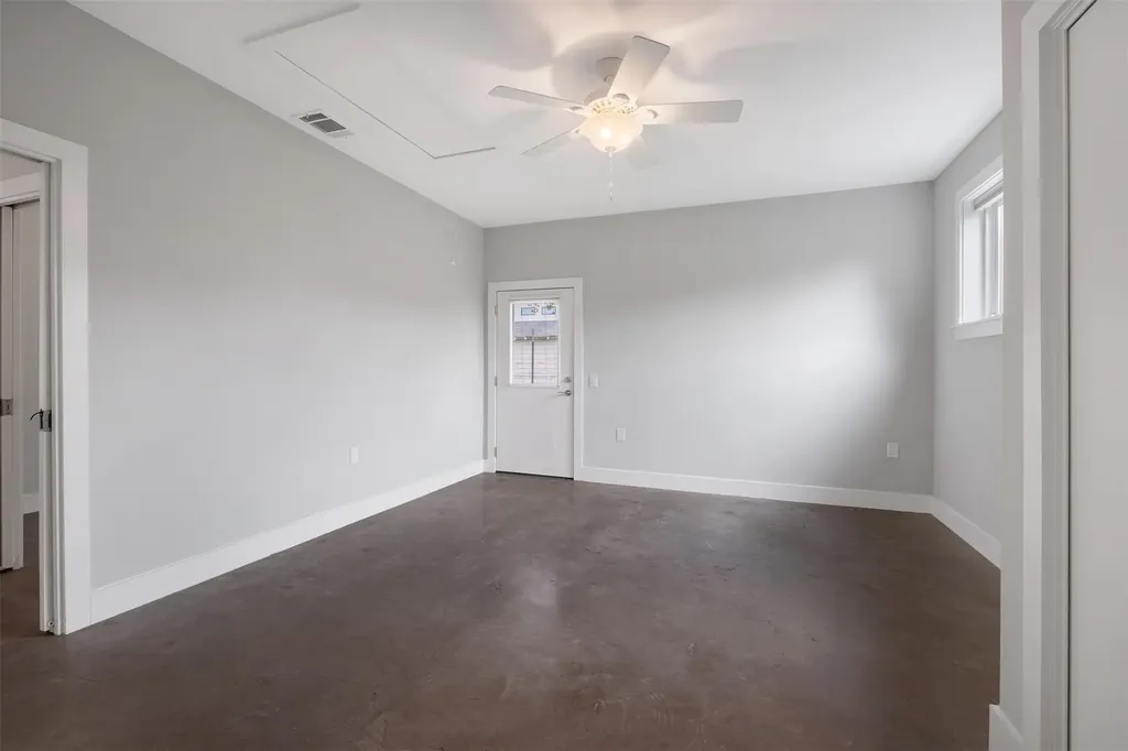 1905 W Saint Johns Avenue Austin TX 78757