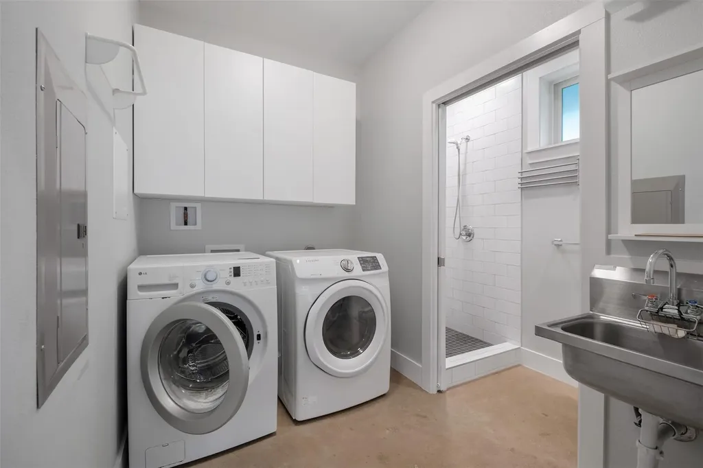 1905 W Saint Johns Avenue Austin TX 78757
