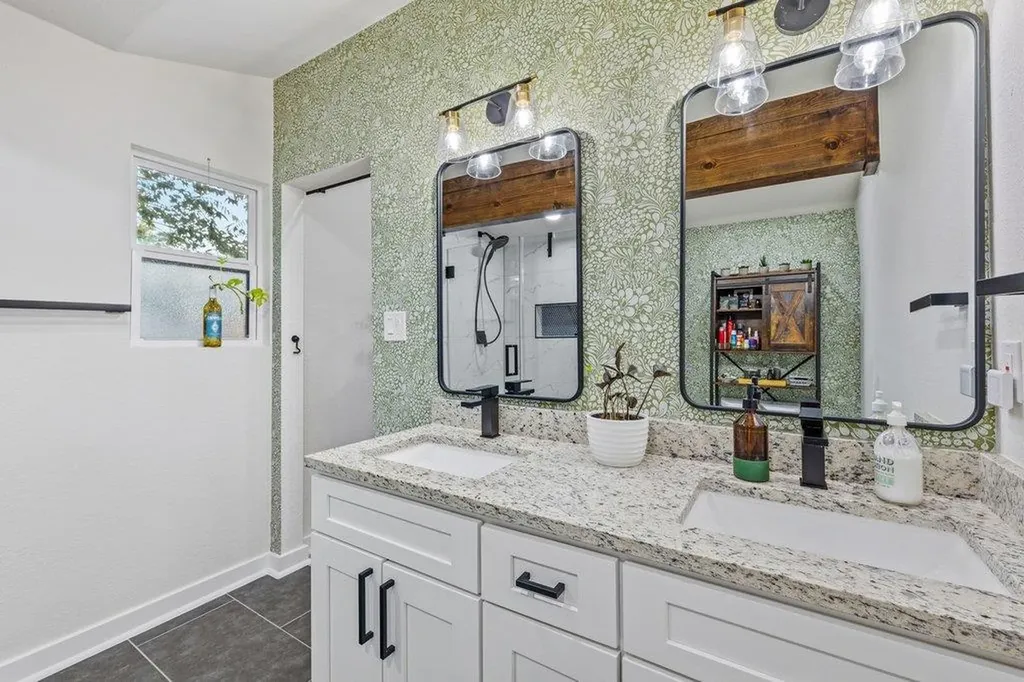 4805 Spring Meadow Cove Austin TX 78744