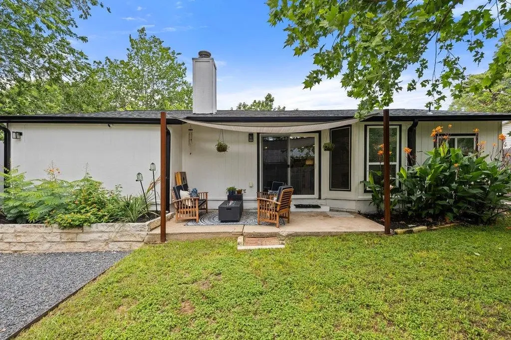 4805 Spring Meadow Cove Austin TX 78744