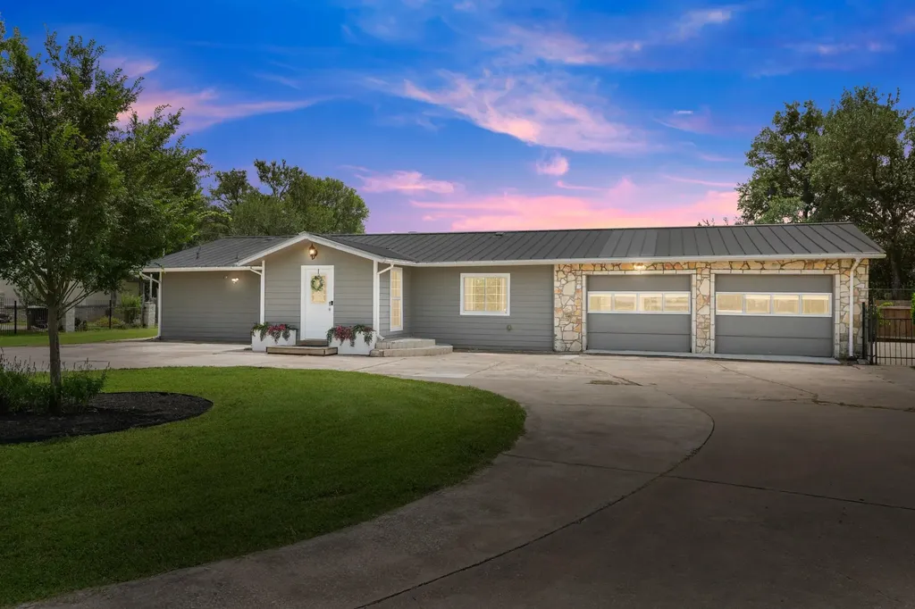9725 Bock Road Buda TX 78610