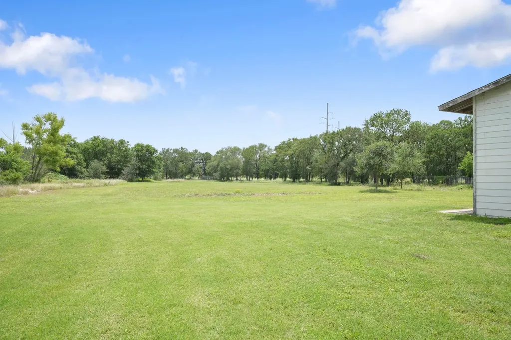 9725 Bock Road Buda TX 78610