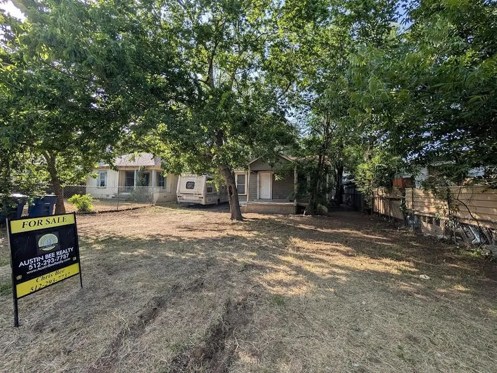 3208 E 16th Street Austin TX 78721