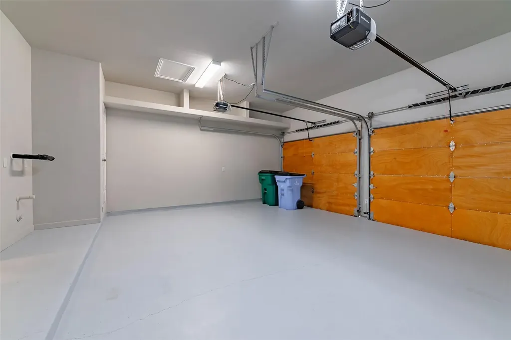 206 Cartwheel Bend Austin TX 78738